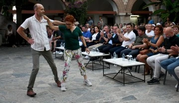 Ege&rsquo;nin iki yakasını birleştiren Girit Festivali&rsquo;ne yoğun ilgi