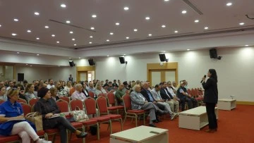 Emlak sekt&ouml;r&uuml; temsilcilerinden KUTO&rsquo;da yapılan eğitime b&uuml;y&uuml;k ilgi