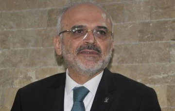 Eski il&ccedil;e başkanı Efeler'den aday adayı oldu