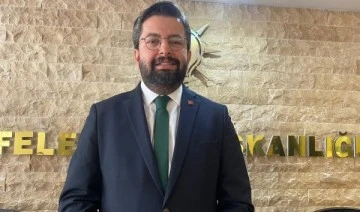Gazeteci &Ccedil;etin Efeler'den adaylığa talip oldu