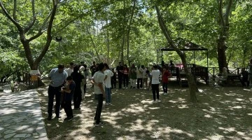Gelenbe Mesire Alanı sıcak yaz g&uuml;nlerinde serinletiyor