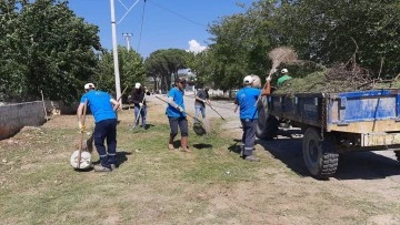 Germencik Belediyesi ekipleri il&ccedil;e genelinde &ccedil;alışmalarını s&uuml;rd&uuml;r&uuml;yor
