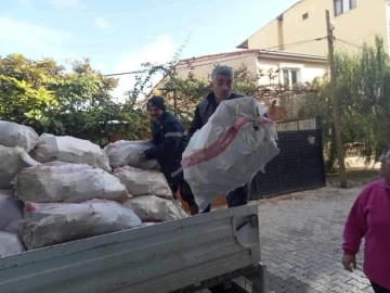 Germencik Belediyesi ihtiya&ccedil; sahiplerine destek vermeye devam ediyor