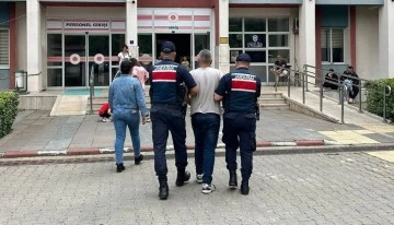 G&ouml;&ccedil;men ka&ccedil;ak&ccedil;ılığından aranıyordu, yakalandı