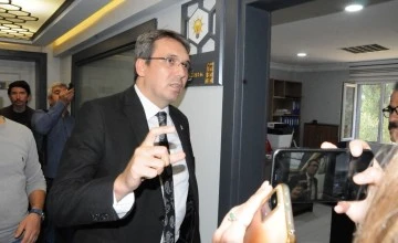 G&ouml;khan &Ouml;kten, AK Parti'nin yeni il binasını tanıttı