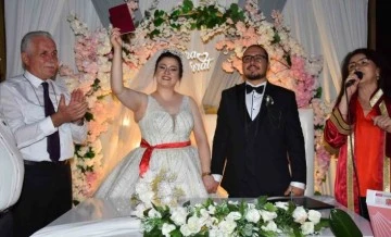 İHA Muhabiri Murat U&ccedil;ka&ccedil;'ın mutlu g&uuml;n&uuml;