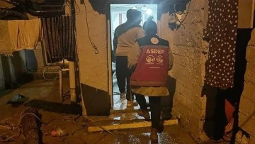 Ilıcabaşı Mahallesi'ndeki selin izleri sarılıyor