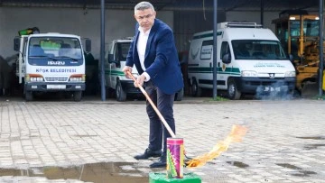 İlk topu Başkan G&uuml;ler ateşledi