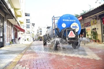 İncirliova'da yol &ccedil;alışmaları aralıksız s&uuml;r&uuml;yor
