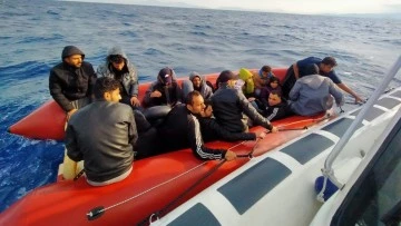 İnsan taciri jandarmadan ka&ccedil;amadı