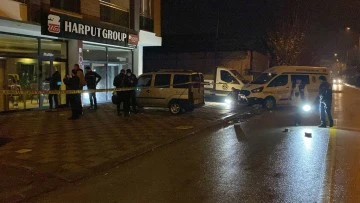 İş yerine pompalı t&uuml;fekle saldırıp kayıplara karıştılar