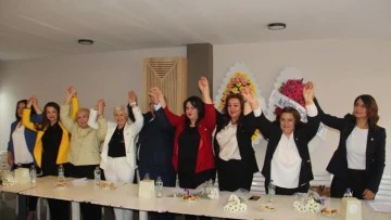 İYİ Parti Aydın&rsquo;da 8 kadın aday adayı tanıtıldı