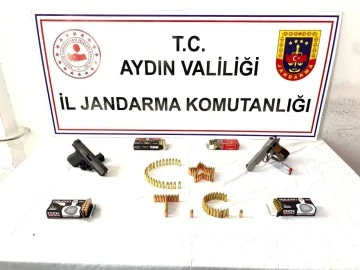 Jandarma ekipleri ş&uuml;phesinde haklı &ccedil;ıktı, ruhsatsız tabanca ele ge&ccedil;irildi