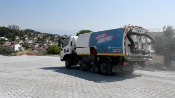 Kadınlar Denizi Mahallesi&rsquo;nde 44 bin metrekarelik yol yenileniyor