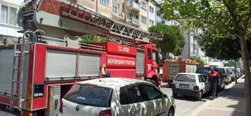 Kapıyı a&ccedil;mayan kayınvalidesini &ouml;l&uuml; buldu