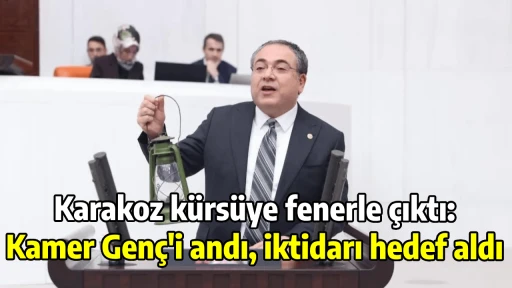 Karakoz k&uuml;rs&uuml;ye fenerle &ccedil;ıktı: Kamer Gen&ccedil;'i andı, iktidarı hedef aldı