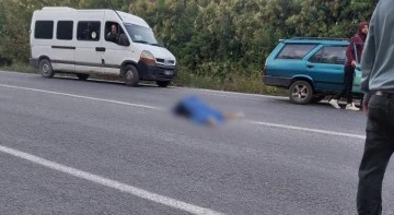 Karşıya ge&ccedil;meye &ccedil;alışırken minib&uuml;s&uuml;n &ccedil;arptığı yaya &ouml;ld&uuml;