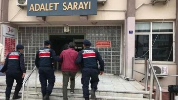 Kasten &ouml;ld&uuml;rmek su&ccedil;undan aranan şahıs jandarmaya takıldı