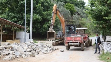 Kahvederesi Mahalle sakinlerinden Başkan &Ouml;zcan'a teşekk&uuml;r