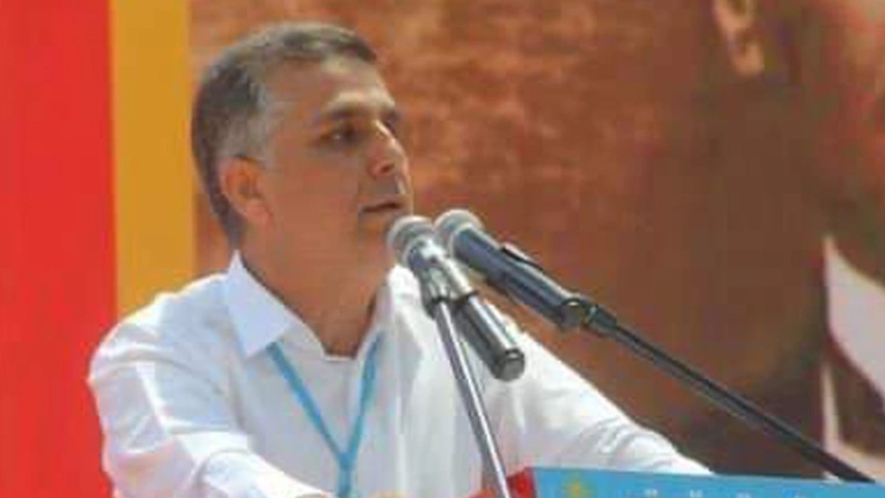 &ldquo;Kendinize g&uuml;veniniz yok ise niye siyaset yaptınız?&rdquo;