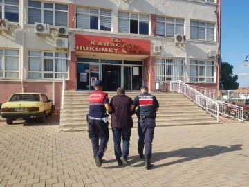 Kendisini &ccedil;evresine 4 farklı isim ile tanıtmış
