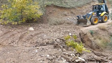 K&ouml;şk'te bozulan yollar yenileniyor