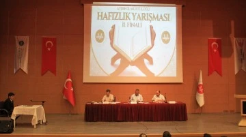 Kur'an kursu &ouml;ğrencilerinin katıldığı yarışmada birinci 'Şeng&uuml;l' oldu