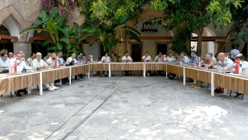 Kuşadası Belediye Meclisi&rsquo;nde Millet İttifakı&rsquo;ndan Cumhur İttifakı&rsquo;na &lsquo;Birlik&rsquo; &ccedil;ağrısı