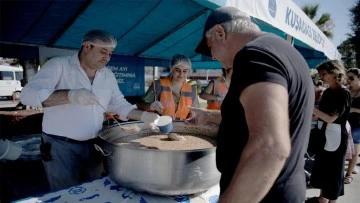 Kuşadası Belediyesi'nden 10 bin kişilik aşure hayrı