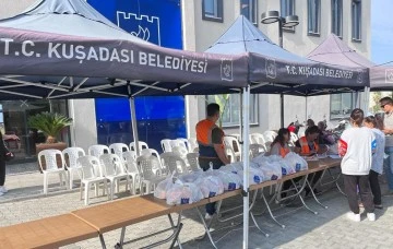 Kuşadası Belediyesi&rsquo;nden 3 bin 100 &ouml;ğrenciye beslenme desteği
