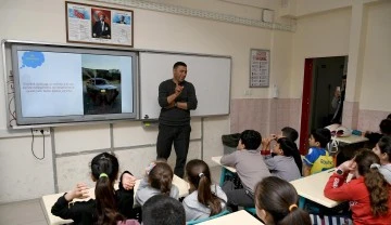 Kuşadası Belediyesi&rsquo;nden &ouml;ğrencilere 'vekt&ouml;rel m&uuml;cadele' eğitimi