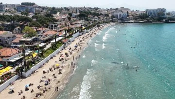 KUŞADASI BELEDİYESİ&rsquo;NDEN PLAJLARDA BEŞ YILDIZLI TATİL KONFORU