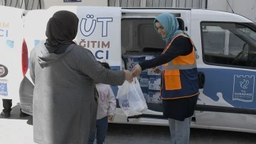 Kuşadası Belediyesi'nin s&uuml;t desteği devam ediyor