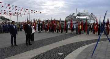 Kuşadası&rsquo;nda 23 Nisan Ulusal Egemenlik Ve &Ccedil;ocuk Bayramı coşkuyla kutlandı
