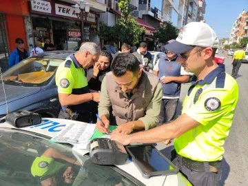 Kuşadası&rsquo;nda 48 saat s&uuml;ren denetimde motosiklet s&uuml;r&uuml;c&uuml;lerine ceza yağdı
