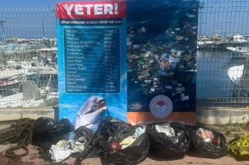 Kuşadası'nda balık&ccedil;ı barınağı temizlendi
