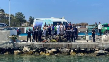Kuşadası&rsquo;nda dip temizliği