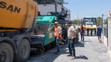Kuşadası&rsquo;nda Karaova ve Soğucak Mahalleleri'nde yollar yenilendi
