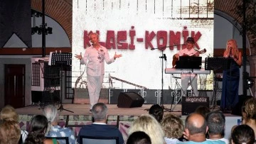 Kuşadası&rsquo;nda Metin Uca ile kahkaha tufanı
