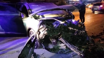Kuşadası'nda trafik kazası: 3 yaralı