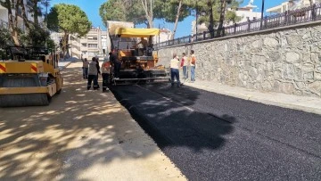 Kuşadası&rsquo;nda yol &ccedil;alışmaları devam ediyor