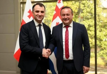 KUŞADASI&rsquo;NIN BATUM İLE KARDEŞLİK BAĞLARI HER GE&Ccedil;EN YIL G&Uuml;&Ccedil;LENİYOR