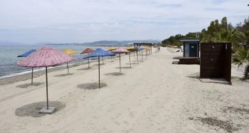 KUŞADASI&rsquo;NIN PLAJLARI YAZA HAZIRLANIYOR