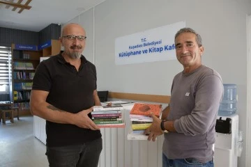 K&uuml;t&uuml;phane ve Kitap Kafe okuma sevgisi kazandırıyor