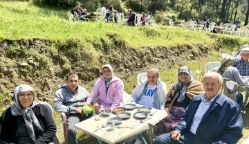 Kuyucak'ta 'Karapınar Dede Hayrı' geniş katılımla ger&ccedil;ekleştirildi
