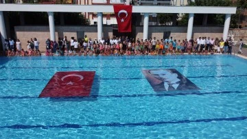 Kuyucak&rsquo;ta y&uuml;zme kursları madalya t&ouml;reni ve g&ouml;sterilerle son buldu