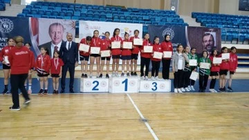 Masa tenisi turnuvasında Aydın&rsquo;ı başarıyla temsil ettiler
