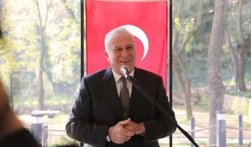Mehmet Fatih Atay, kendisini mahallenin g&uuml;zel kızına benzetti