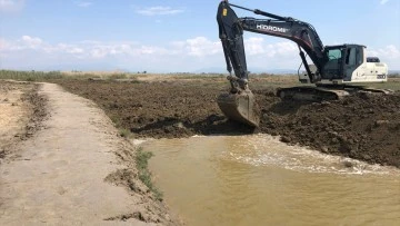 Menderes&rsquo;teki 1,7 kilometrelik su kanalı kapatılıyor