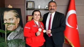 Milli Sporcu Yadigar, S&ouml;ke'ye gurur yaşattı